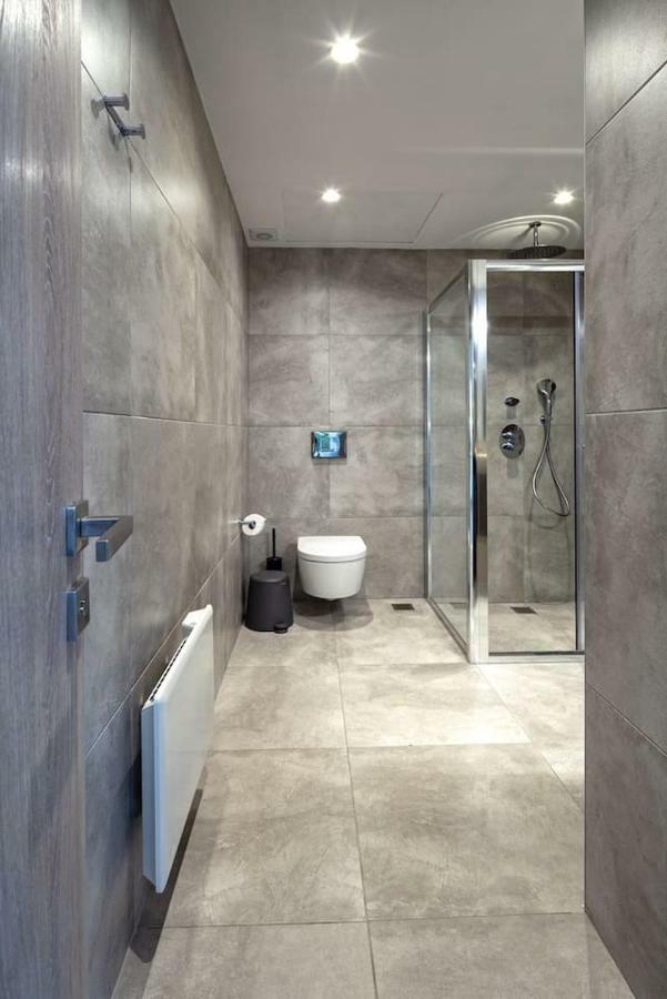 The Apartment 2 Bdrs/2 Baths Luxury Residence Атина Екстериор снимка