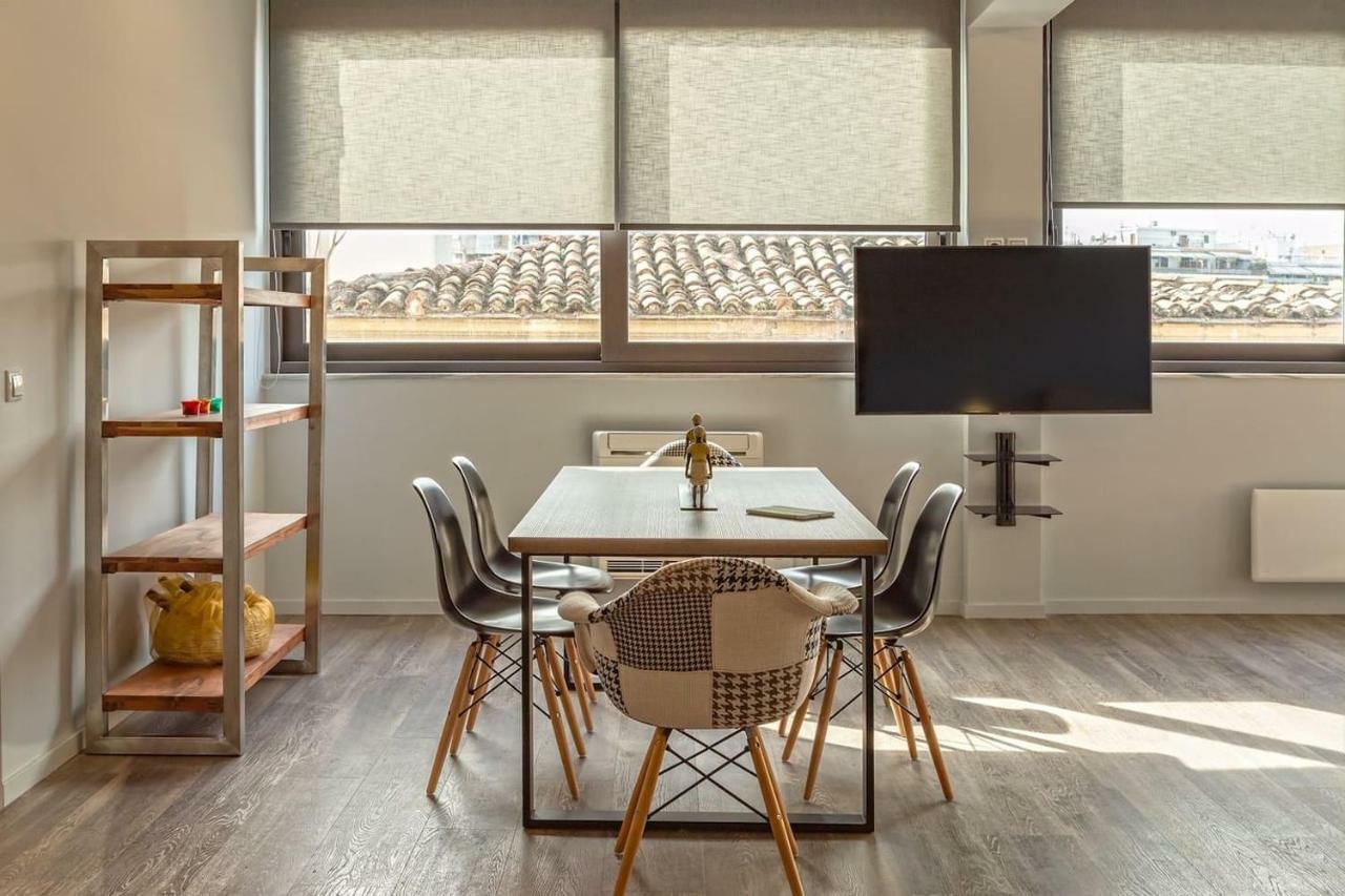 The Apartment 2 Bdrs/2 Baths Luxury Residence Атина Екстериор снимка