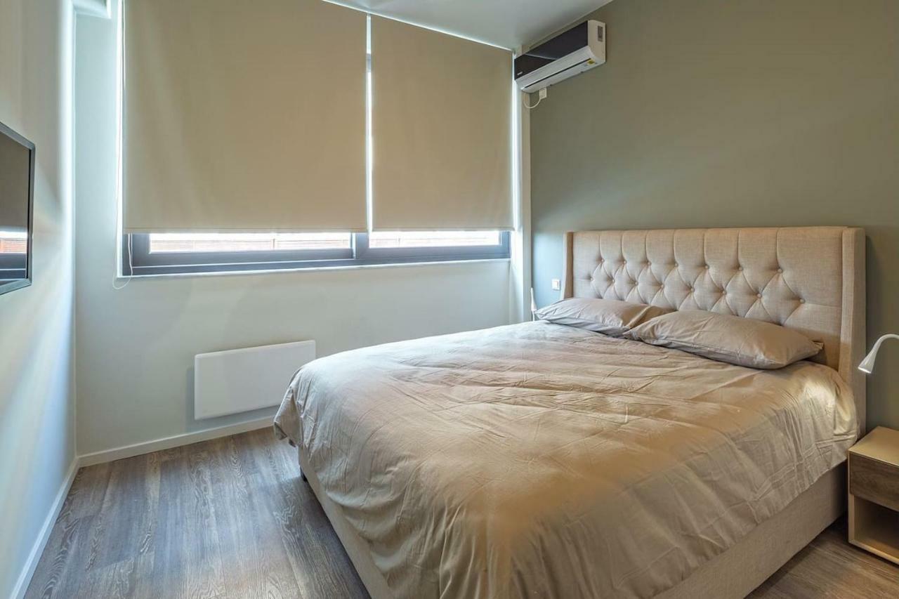 The Apartment 2 Bdrs/2 Baths Luxury Residence Атина Екстериор снимка